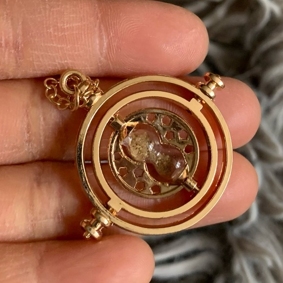 NWOT Harry Potter Time Turner Swiveling Hourglass Rotating Time Necklace - Picture 6 of 7